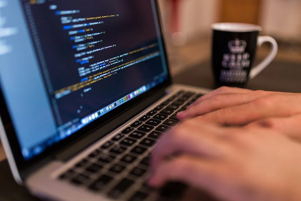 Examiner les PR des agents sans renoncer au jugement humain